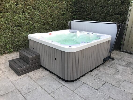 Hottub